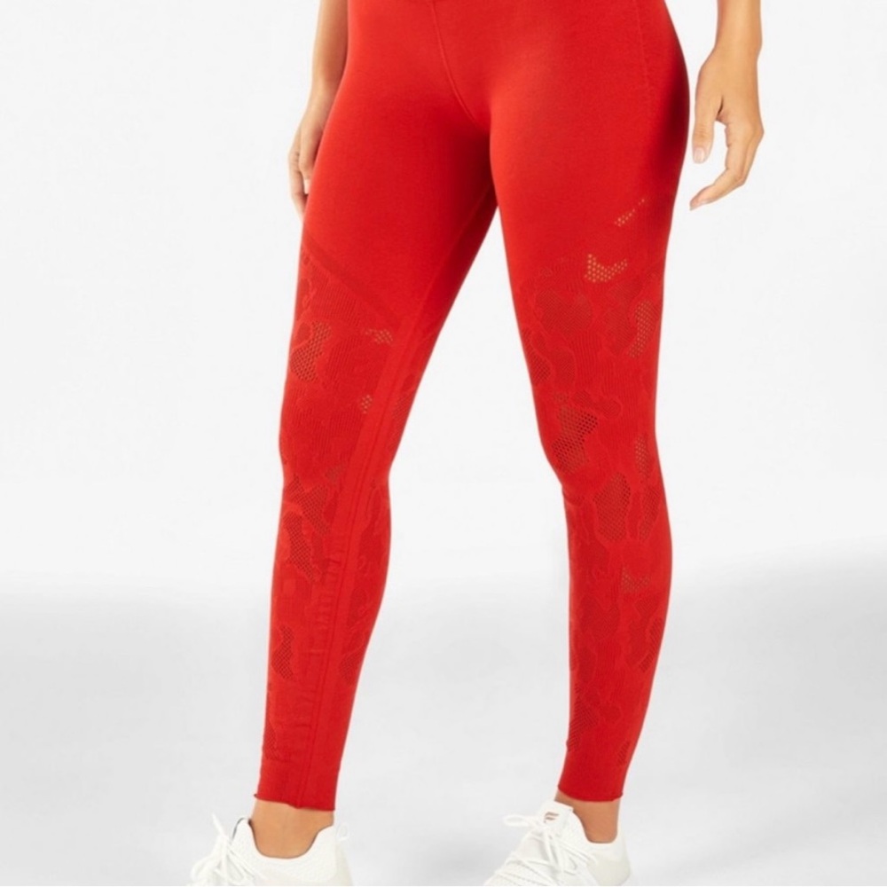 Dark Red Floral Lace Fabletics Leggings size Medium
